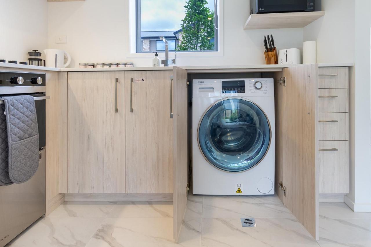 Appartamento Upper Riccarton Dream - 2 Bed 2 Bath W/Carpark Christchurch Esterno foto